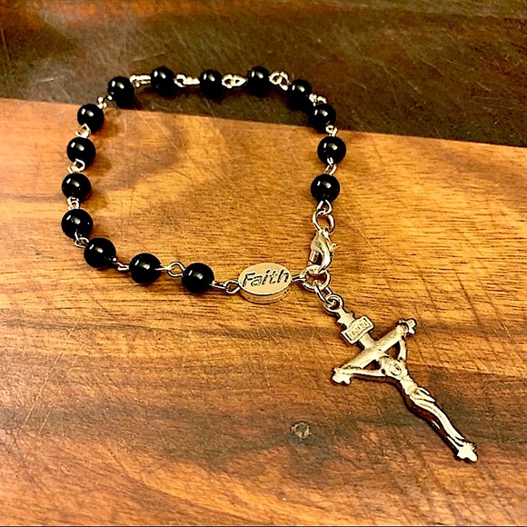 Glass Pearl Rosary Bracelet Black Handmade - Picture 1 of 5
